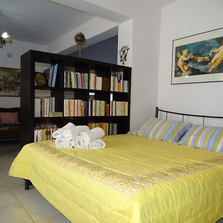 אתונה Dreamy Studio With Private Garden מראה חיצוני תמונה
